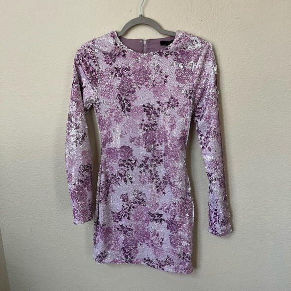 NWT h:ours x REVOLVE | Julinha Floral Sequin Spring Dress in Lavender | Size XS - Picture 3 of 8